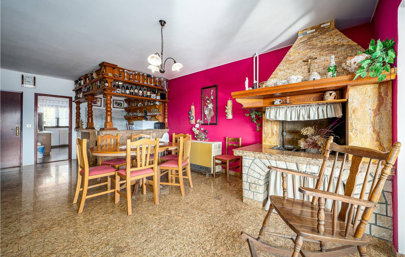 Ganze Ferienwohnung, Gemütliche Unterkunft am Meer mit Terrasse und Aussicht – 2 km vom Strand entfernt in Vrsar, Općina Vrsar