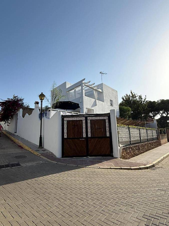 Chalet para 6 personas, con Balcón y Terraza además de Piscina y Vistas en Huelva - 2