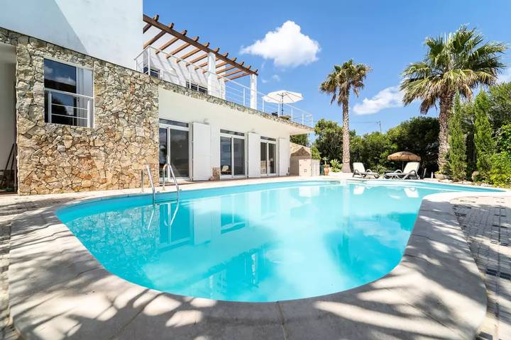 Ferienhaus für 8 Personen, mit Balkon und Terrasse sowie Garten und Ausblick in Aljezur