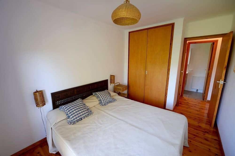 Ganze Wohnung, Bor I - 5 Pax - Zwei Schlafzimmer Wohnung, Schläft 5 in Bellver de Cerdanya, Katalanische Pyrenäen