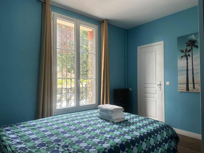 Location de vacances pour 8 personnes, avec jacuzzi et jardin, animaux acceptés à Livry-Gargan - 4