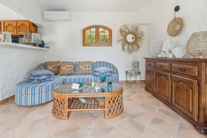 Ganze Wohnung, Ferienwohnung für 2 Personen mit Terrasse in Puget-sur-Argens, Mittelmeerküste (Frankreich)