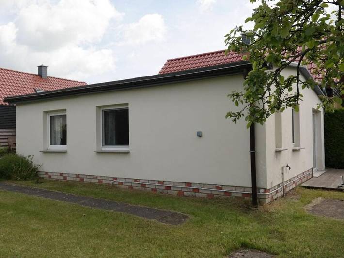 Bungalow für 2 Personen, mit Terrasse und Garten