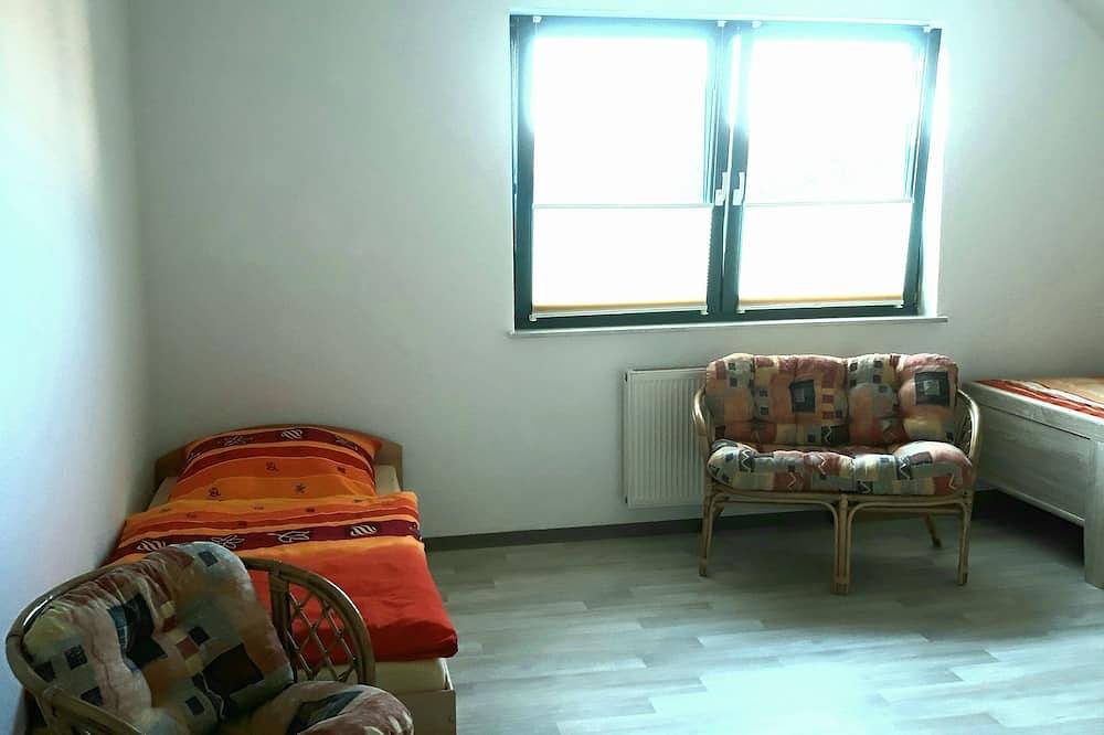 Ganze Wohnung, Große 90 qm Ferienwohnung in Schönstedt, Unstrut-Hainich-Kreis