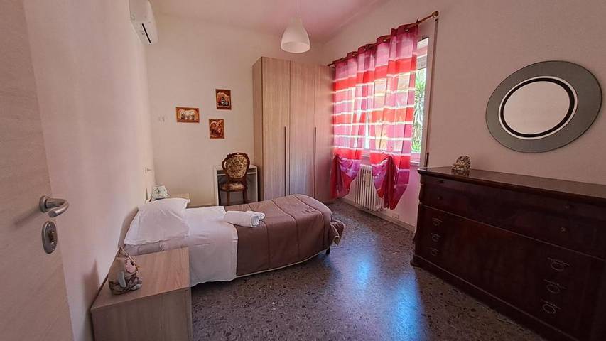 Maison d’hôte pour 3 personnes, avec balcon et vue, animaux acceptés dans Lido di Ostia - 2