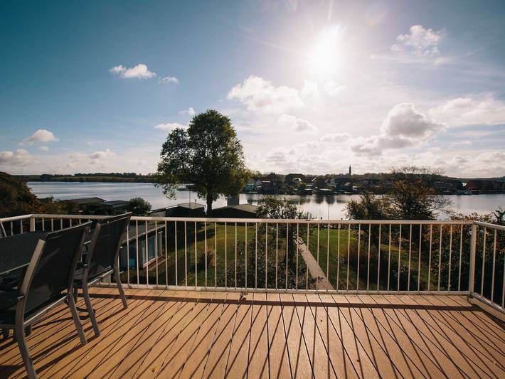 Ferienwohnung für 4 Personen, mit Sauna und Garten sowie Seeblick in Malchow