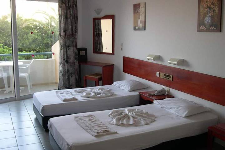 Bungalow für 30 Personen, mit Garten und Pool sowie Balkon in Rethymnon - 2