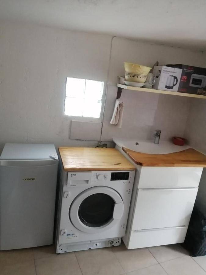 Emplacement idéal pour cette Maisonnette avec jardin et cuisine d'été in Roquebrune-Cap-Martin, Côte méditerranéenne (France)