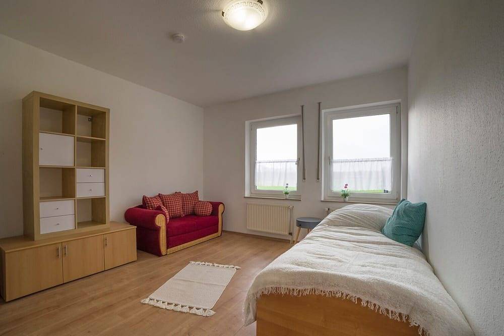 Ganze Wohnung, Große helle Wohnung mitten auf dem Land, familien- und tierfreundlich in Ostercappeln, Wiehengebirge