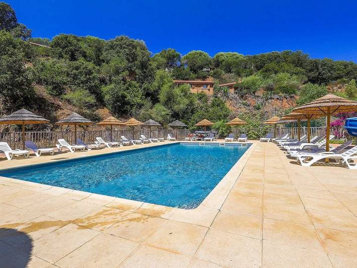 Chalet pour 5 personnes, avec vue en Corse - 2