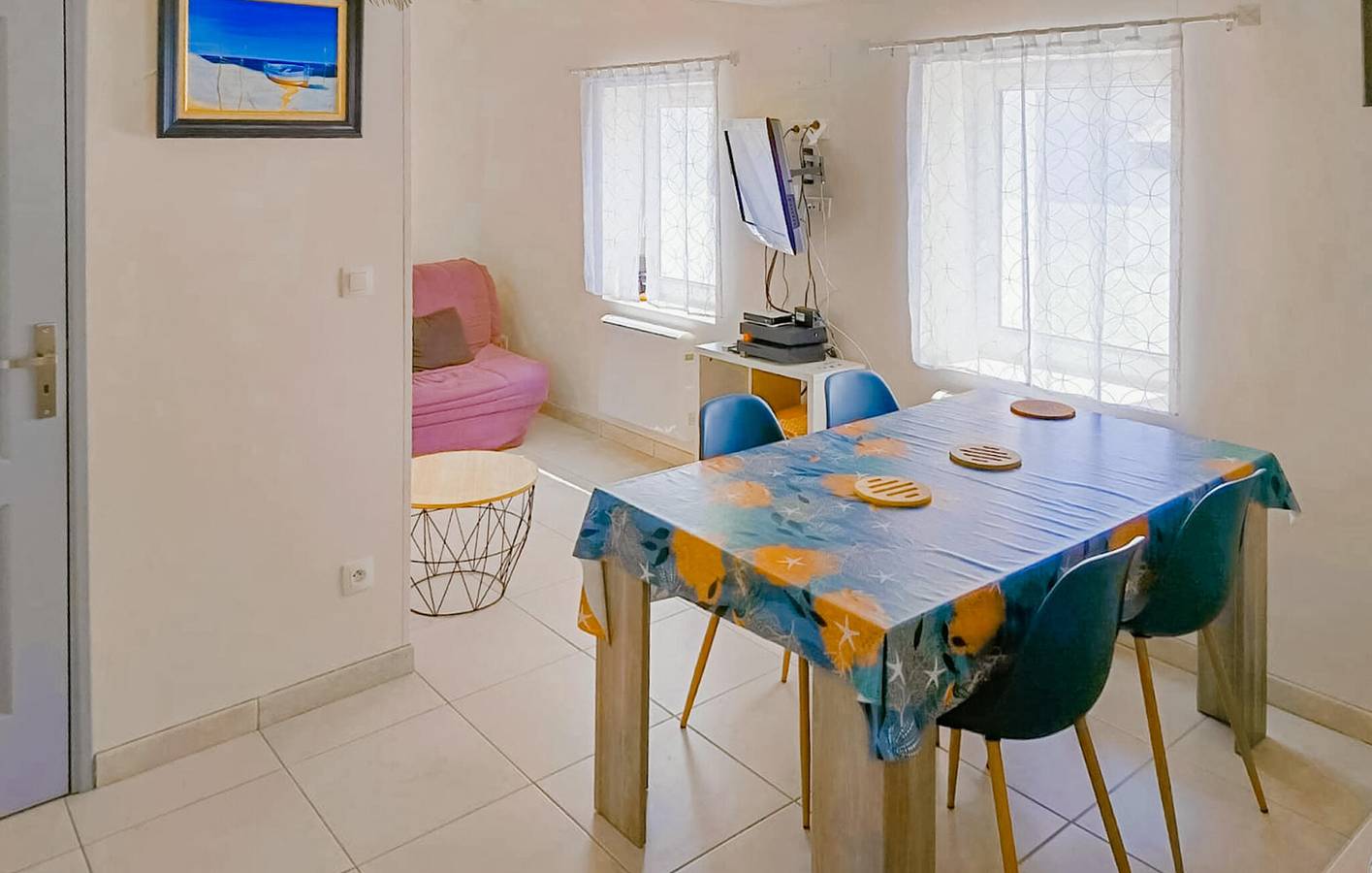 Appartement familial avec WiFi et parking, près de Saint-Urbain in Saint-Urbain (Vendée), Vendée