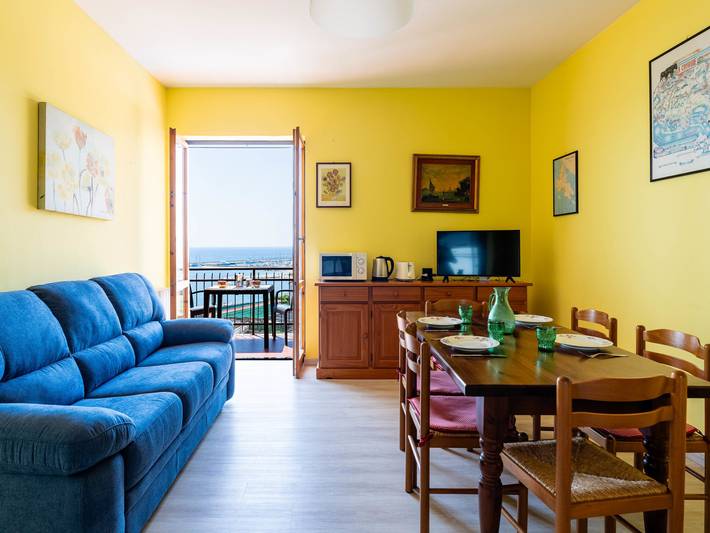 Ferienwohnung für 4 Personen, mit Balkon in Cipressa - 2