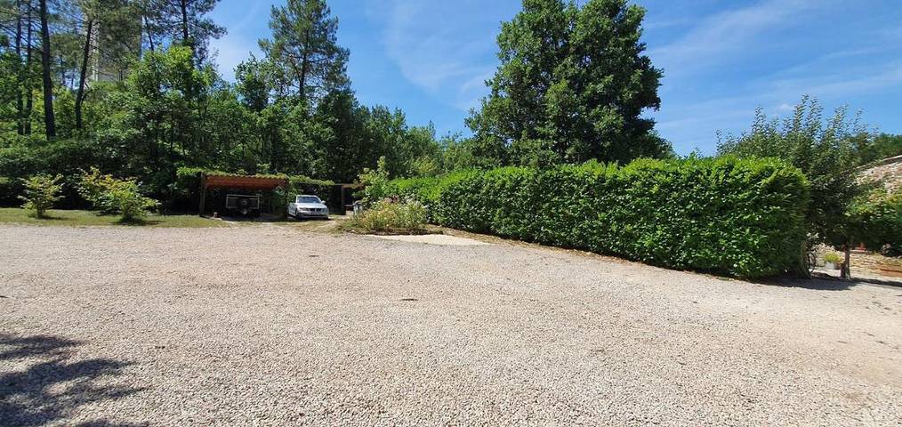 Location de vacances pour 14 personnes, avec piscine et jardin, adapté aux familles dans Largentière - 4