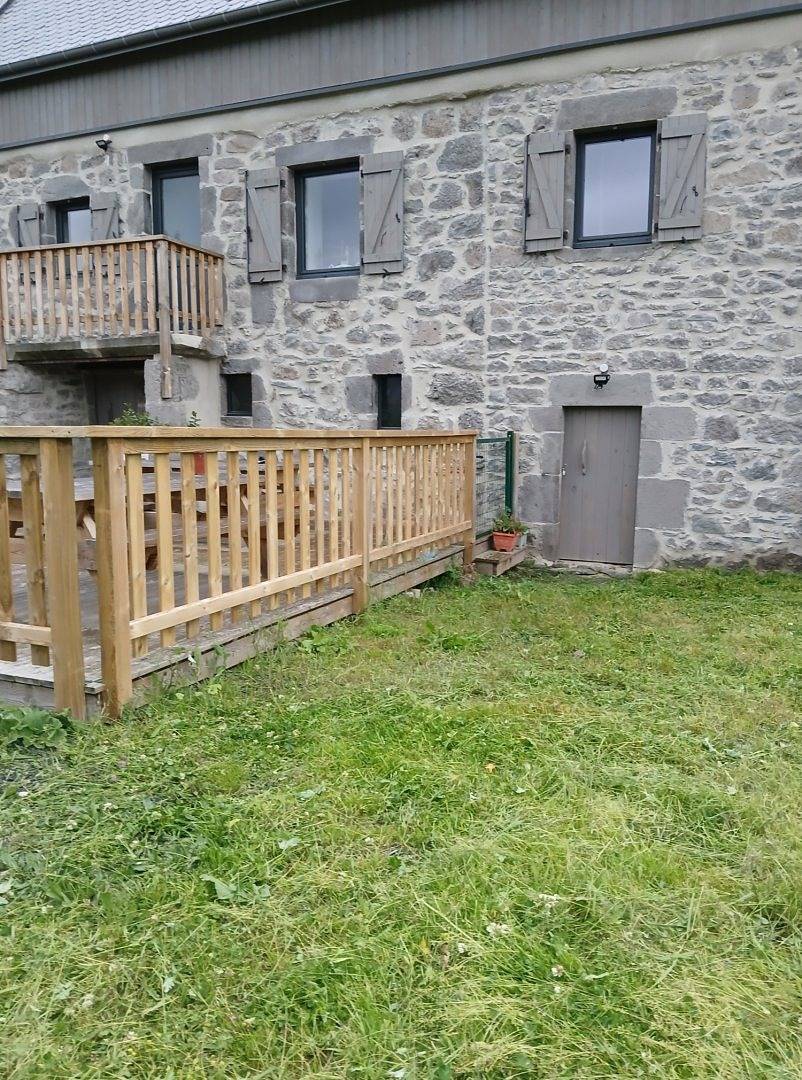 Maison pour 5 à 9 personnes tout confort in Besse-et-Saint-Anastaise, Parc naturel régional des Volcans d'Auvergne
