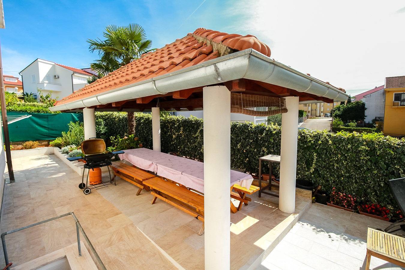 Ganze Wohnung, Apartment für 2 Personen im Zentrum von Malinska in Malinska, Krk