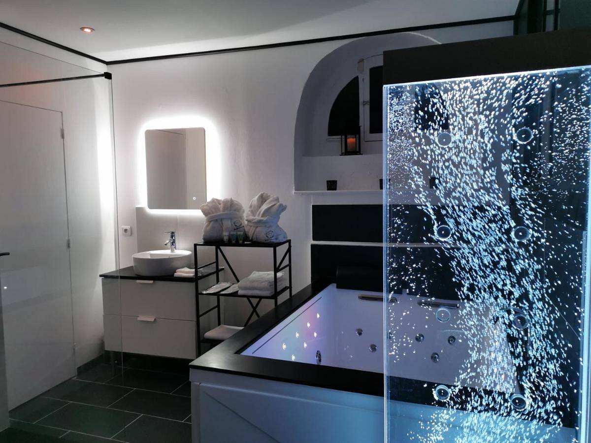 Appartement entier, Les Sansonnets Appart & Spa in Mézy-sur-Seine, Parc naturel régional du Vexin Français