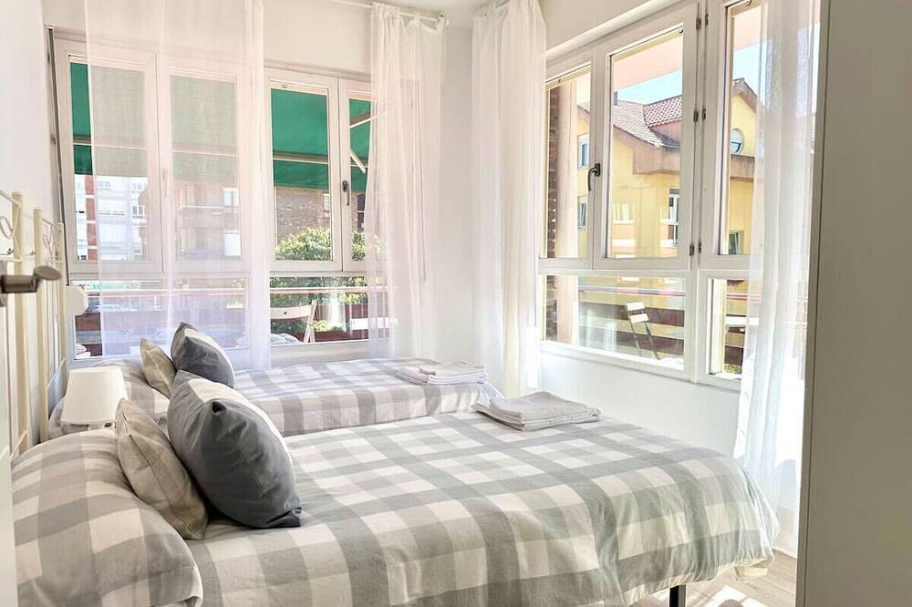 Entire apartment, El Patuco in Somo, Ribamontán al Mar