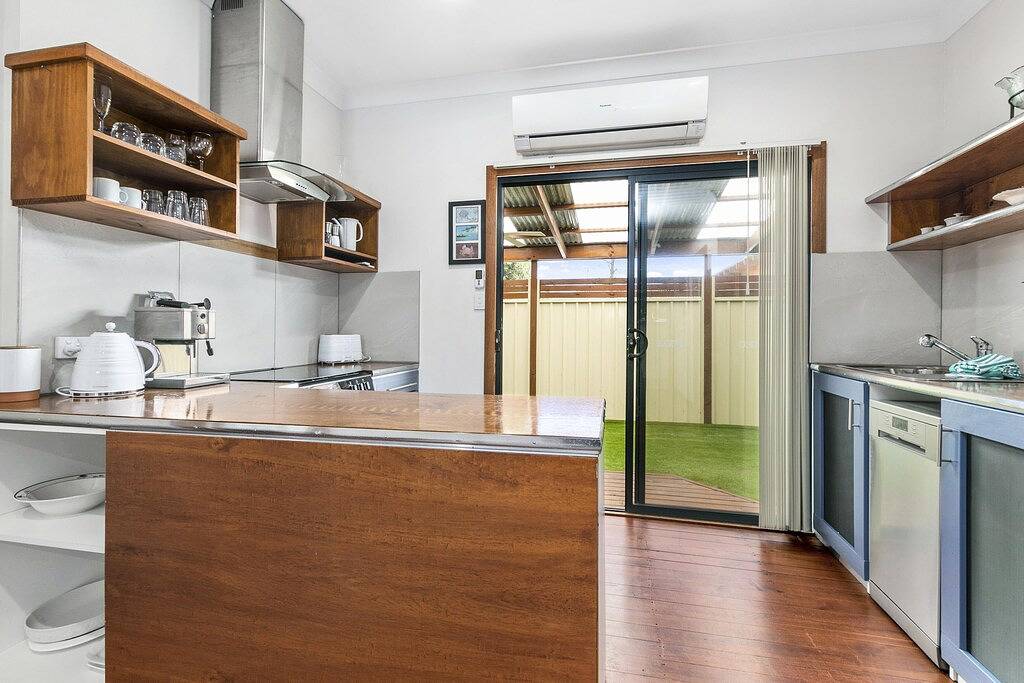 Coral Haven ~ Aldinga Beach - A little oasis ~ beautifully renovated mid-century beach shack in Aldinga Beach, City of Onkaparinga