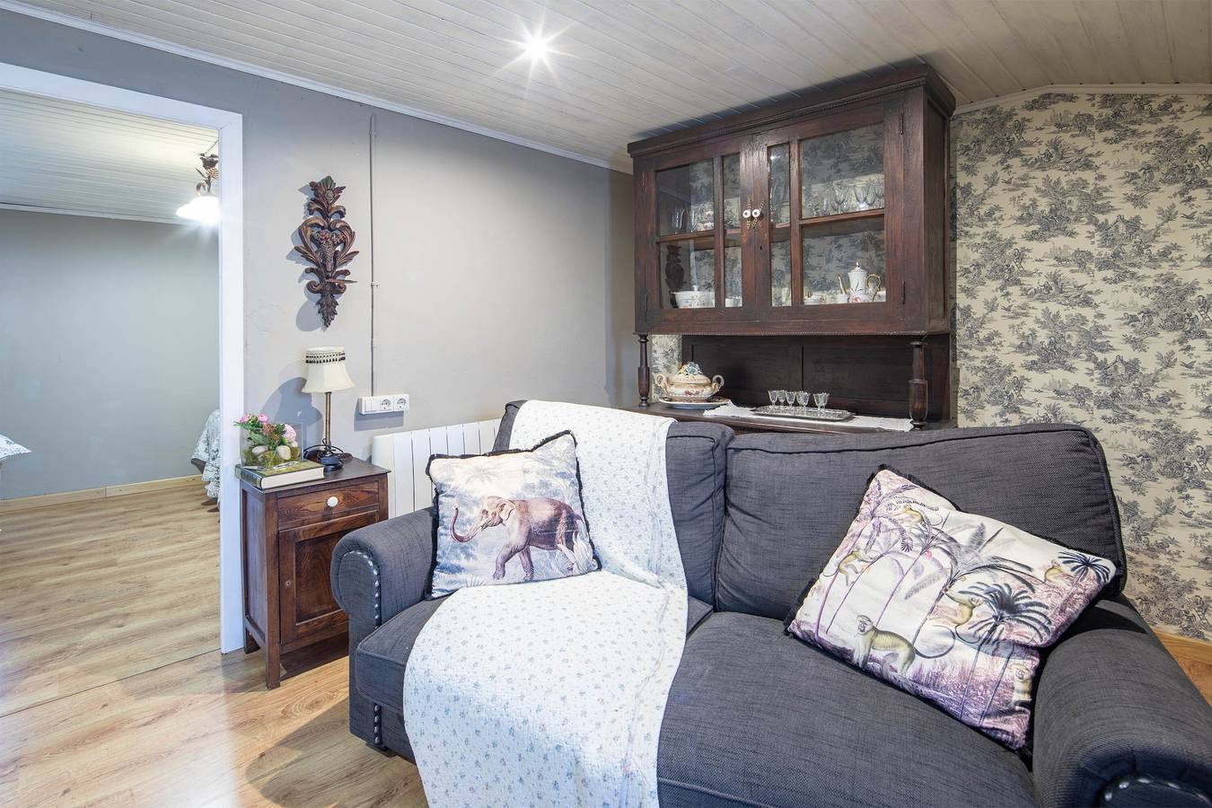 Country House 'Casa La Calleja' with Shared Terrace, Shared Garden and Wi-Fi in Arzúa, La Coruña Province