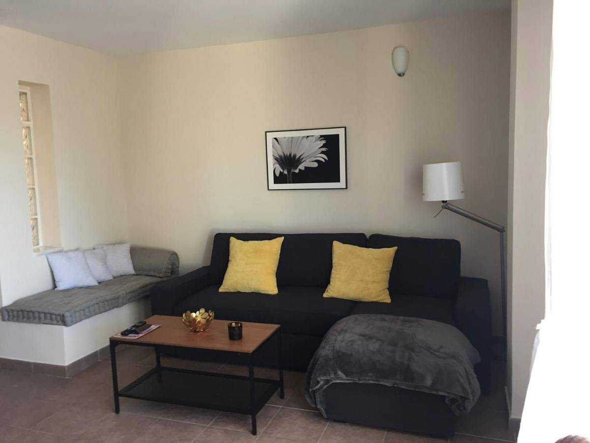 Apartamento entero, Two-Bedroom Apartment in Retamar, Almería