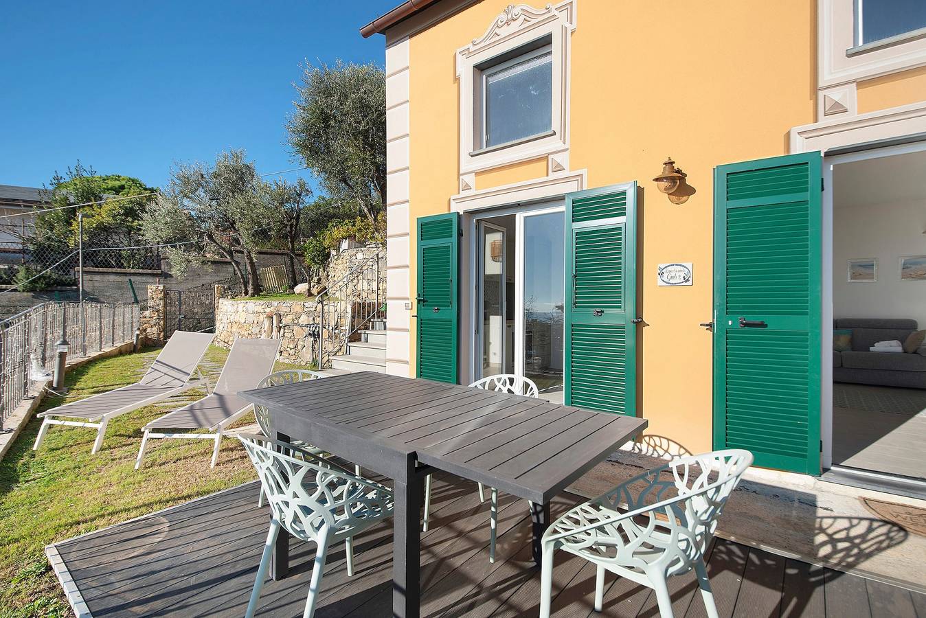 Apartamento entero, Apartamento 'Agriturismo Le Pale - Giuli 2' con vistas al mar, Wi-Fi y aire acondicionado in Bogliasco, Riviera Italiana