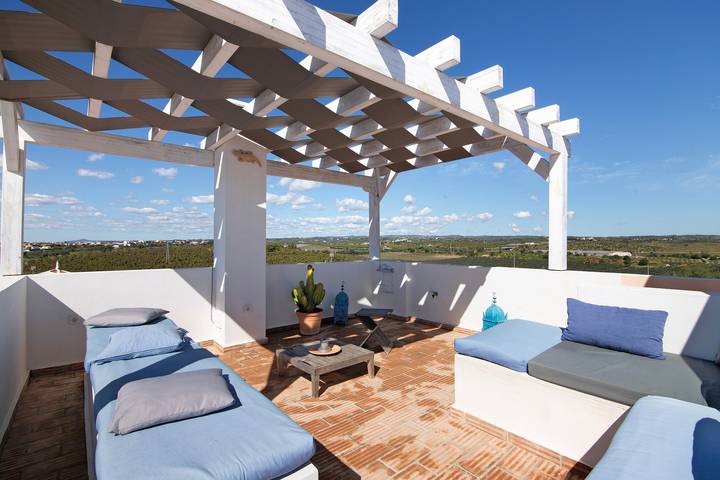 Ferienhaus für 4 Personen, mit Balkon und Garten an der Algarve