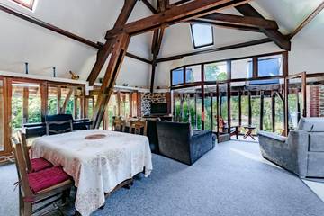 Gîte pour 5 personnes, avec piscine et vue ainsi que jardin et sauna à Saint-Priest-sous-Aixe