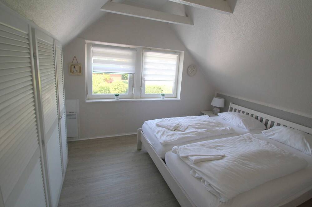 Fh Norderpiep 22  Sauna u Kamin - Ferienhaus Norderpiep 22 in Friedrichskoog-Spitze, Friedrichskoog