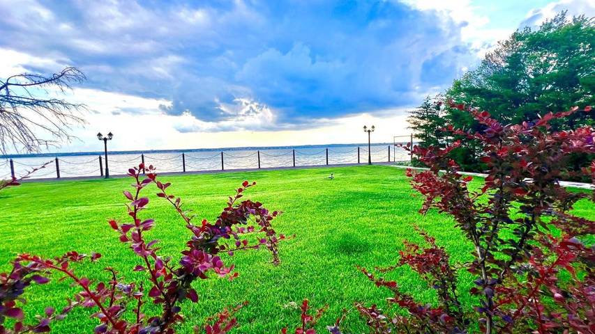 Appartement de vacances pour 4 personnes, avec vue sur le lac ainsi que jardin et vue