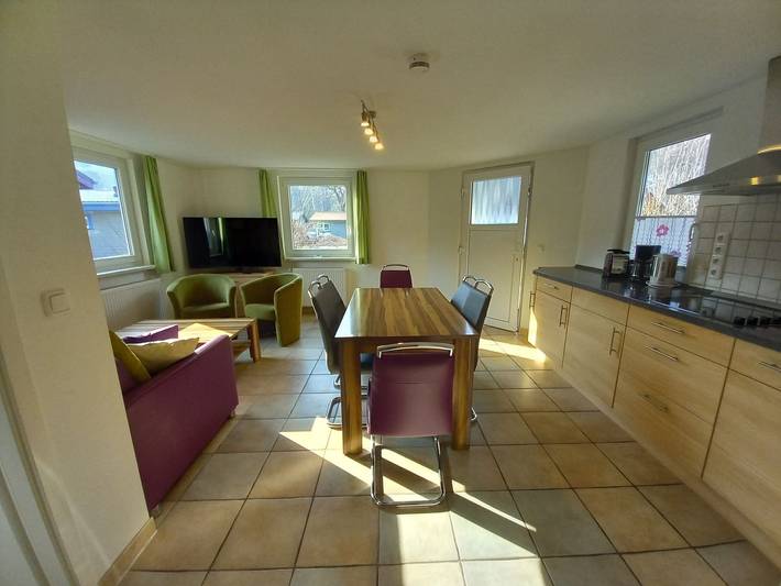 Ferienhaus für 8 Personen, mit Terrasse und Garten, kinderfreundlich in Trassenheide - 3