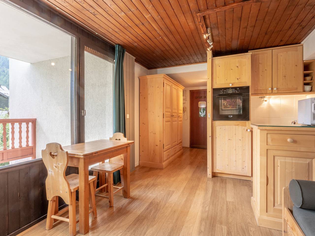 Studio entier, Studio chaleureux au cœur de Val-d'Isère, animaux acceptés in Val-d'Isère, Massif du Ruitor