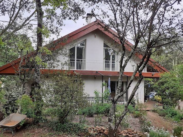 Gîte pour 2 personnes, avec terrasse ainsi que jardin et piscine à Molières-sur-Cèze