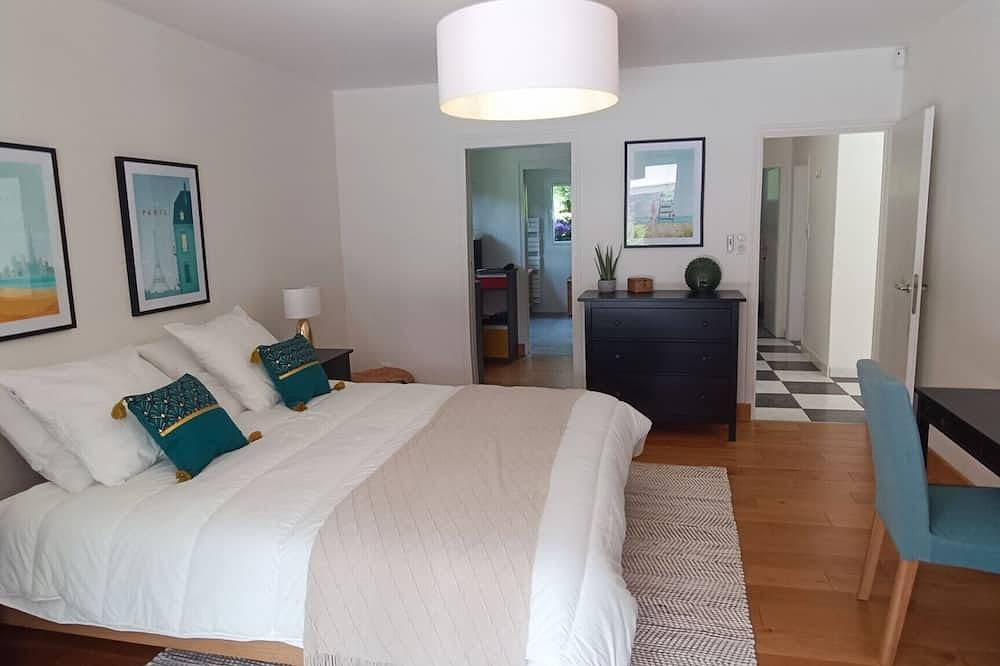 Magnifique villa 5* avec piscine privée parc 2 ha in Saint-Florent-des-Bois, La Roche-sur-Yon region