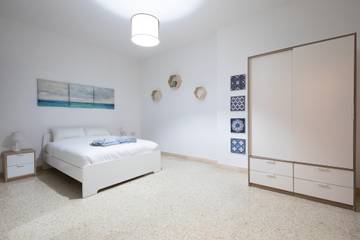 Apartment for 5 People in Tas-Sliema, Malta Island, Photo 3