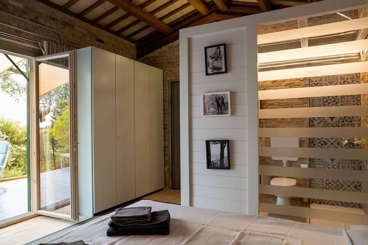 Villa con piscina privata, vasca idromassaggio, Wifi, A/C, patio, animali ammessi, vista panoramica in Città Sant'Angelo, Città Sant'Angelo e dintorni