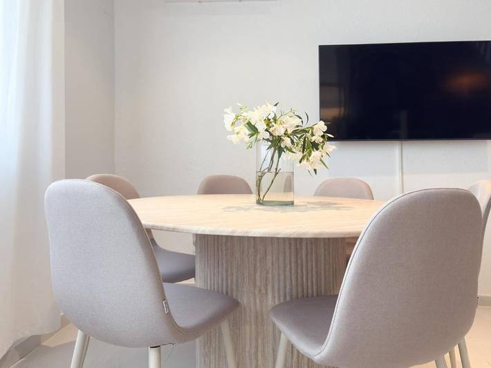 Casa rural para 7 personas, con jacuzzi y balcón en Ahigal