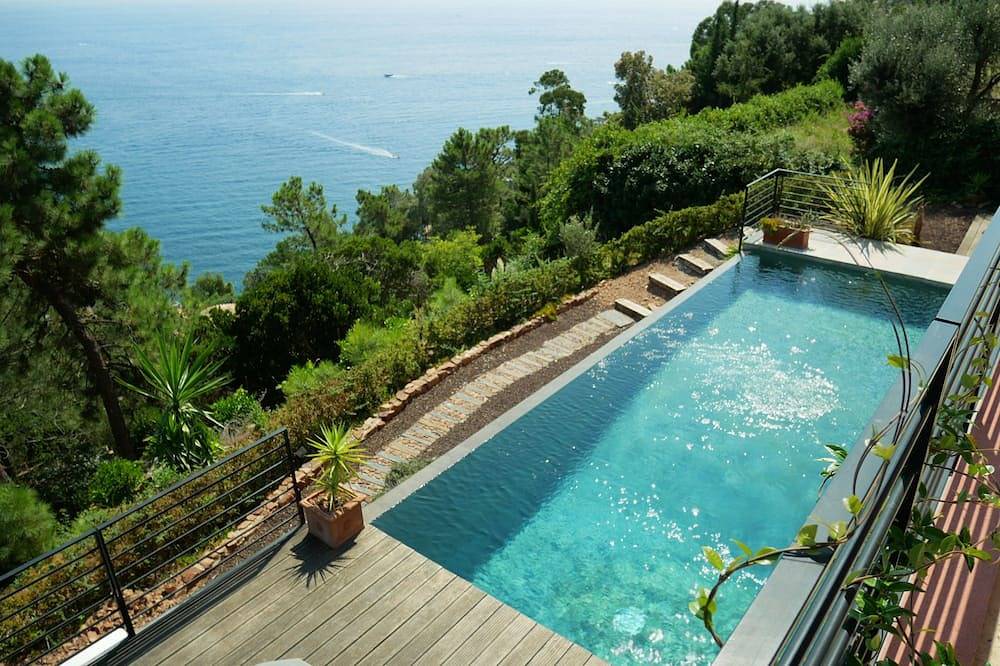 Villa Terres Rouges - Villa exceptionnelle, piscine chauffée, vue mer, à côté du Palais in Théoule-sur-Mer, Massif de l'Esterel