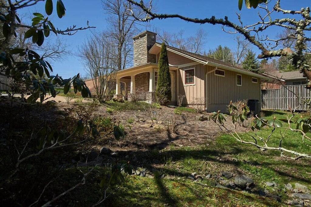 The-Post-House - Charming Cottage in Blowing Rock! in Blue Ridge Parkway, Blowing Rock