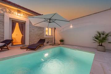 Villa for 6 People in Donji Karin, Zadar, Photo 4