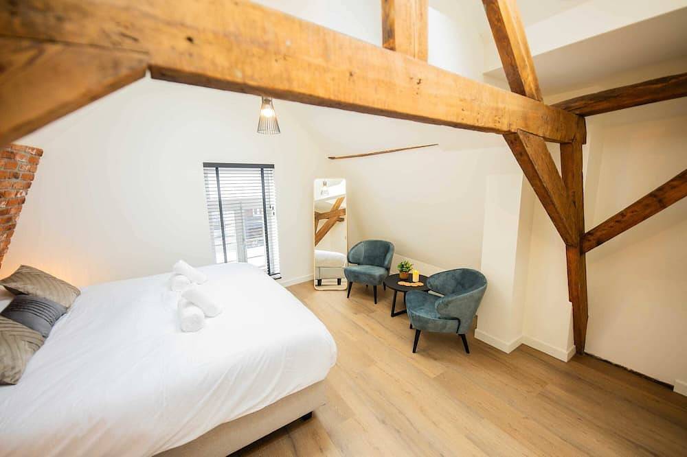 Appartement entier, Spectacular 70m² Penthouse with Terrace (R-51-C) in Eindhoven, Brabant-Septentrional