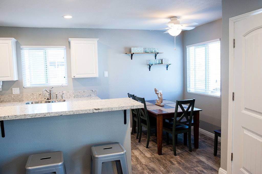 Neu Encinitas Haus in der Nähe zum Strand, Restaurants, Shopping und Coaster remodled in Encinitas, San Diego County