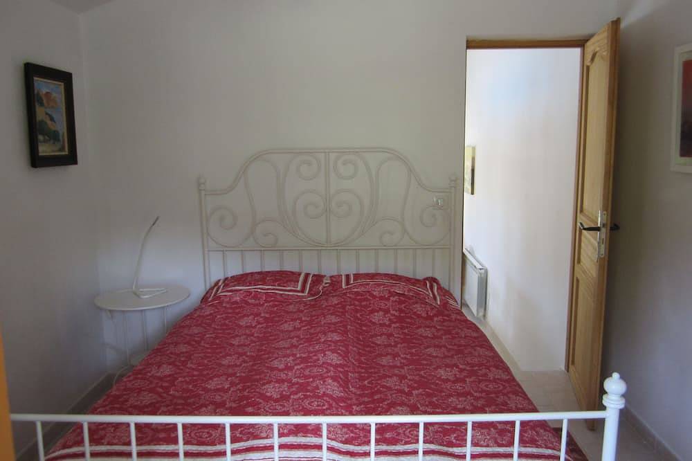 Petite Maison Clos Neuf - Provencal. Landhaus, großer Pool, ruhig, am Weinberg in Cornillon, Nimes und Umgebung