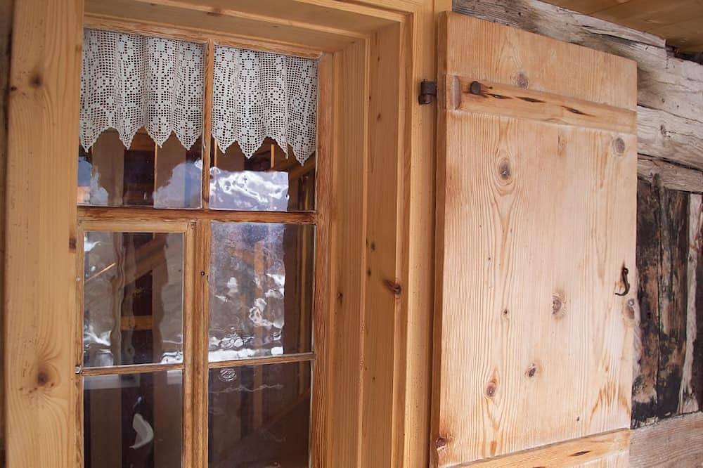 Geheel appartement, Double room Hangspitze - listed house in idyllic Mellau - Nazes in Mellau, Bregenzerwoud