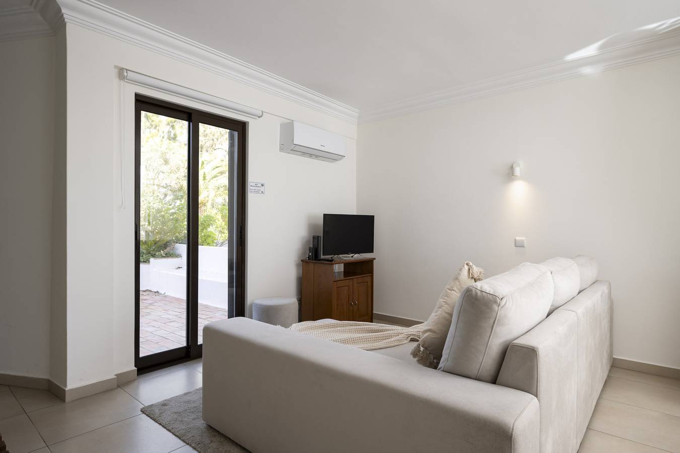 Ganze Wohnung, Ferienwohnung für 5 Personen mit Terrasse in Vilamoura, Quarteira