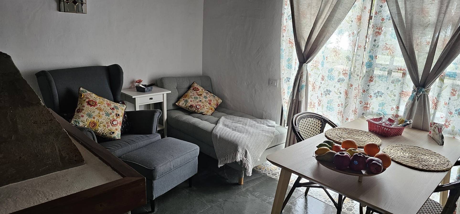 Holiday Home 'El Pajerito De Los Bejeques' with Sea View, Wi-Fi and Air Conditioning in Las Manchas, Los Llanos de Aridane