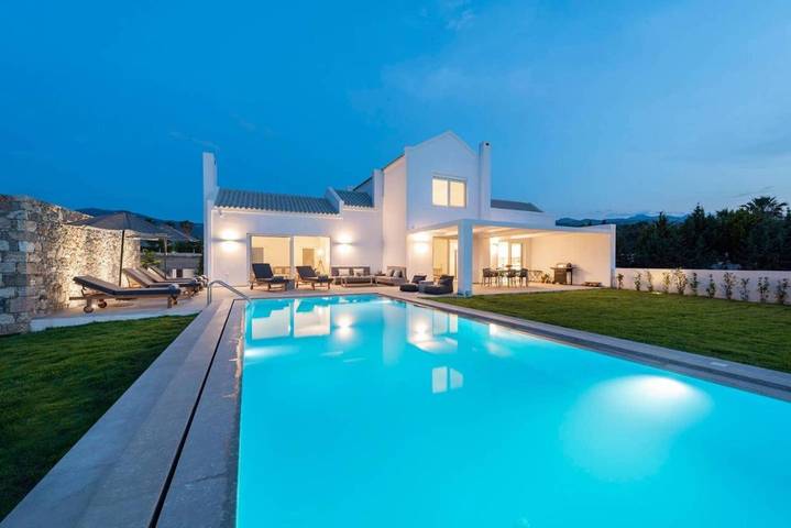 Villa voor 11 personen, with whirlpool and tuin as well as zwembad in Kos Stad