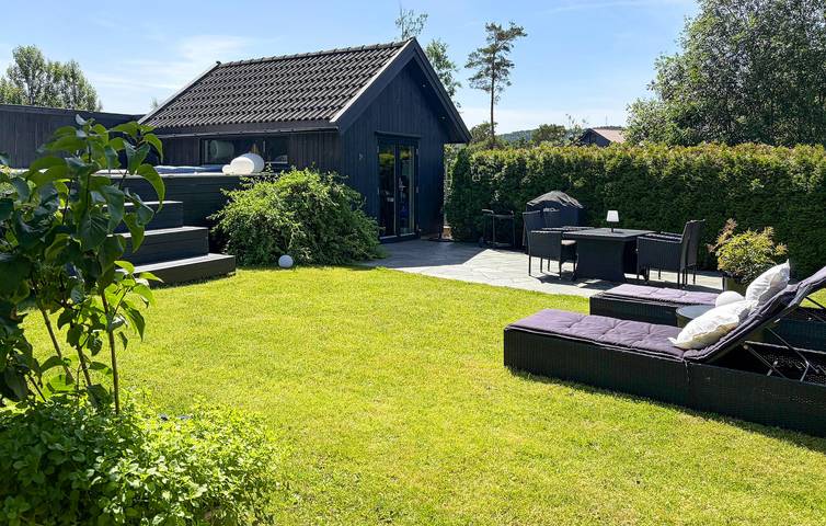Ganze Ferienwohnung, Ferienwohnung für 4 Personen mit Terrasse in Kristiansand