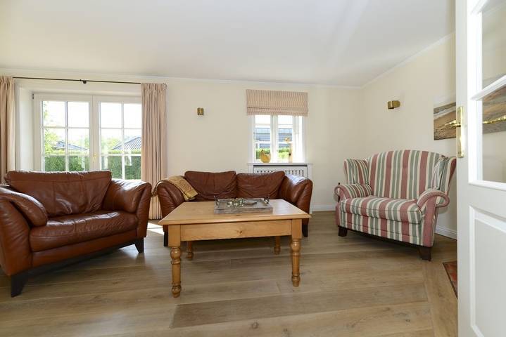 Ferienhaus für 6 Personen, mit Terrasse und Garten auf Föhr - 2