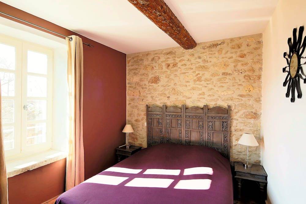 Entire apartment, Le Lieutenant in Cadenet, Parc naturel régional du Luberon