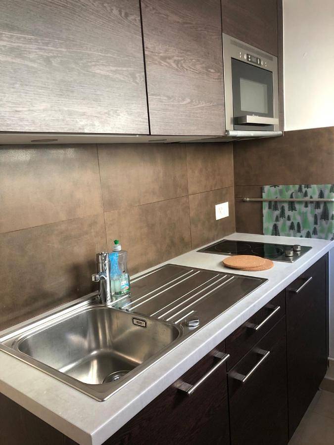 Apartamento inteiro, Two-Bedroom Apartment in Pâquis, Genebra